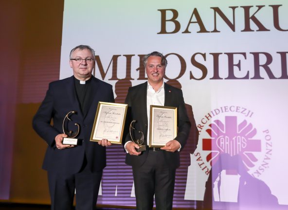 Półmilionowa darowizna Selgros Cash&Carry dla Caritas