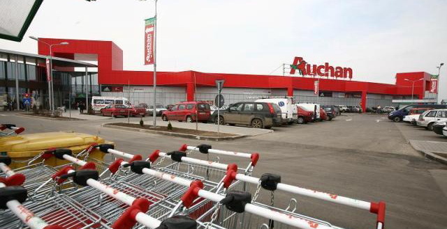 Auchan chce przejąć Schiever Polska
