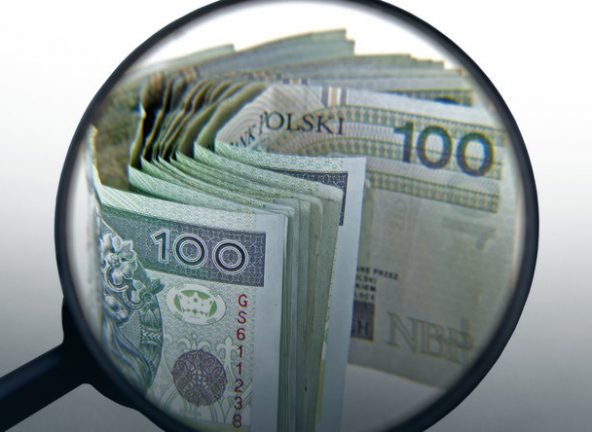 MF: Prawie 90% podatkowych strat budżetu dotyczy VAT