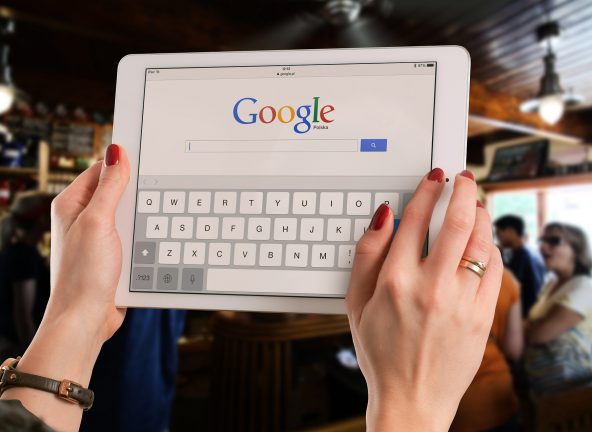 Coraz trudniej walczyć z nieprawdziwymi informacjami w Internecie dotyczącymi żywności