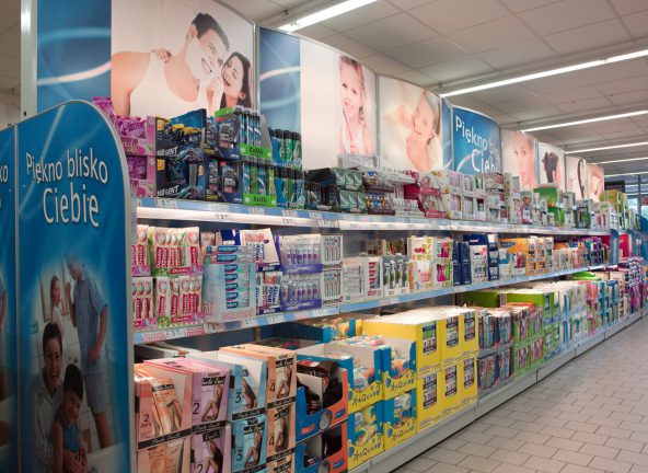 Blisko 380 ton żywności trafi do potrzebujących dzięki klientom sieci Biedronka