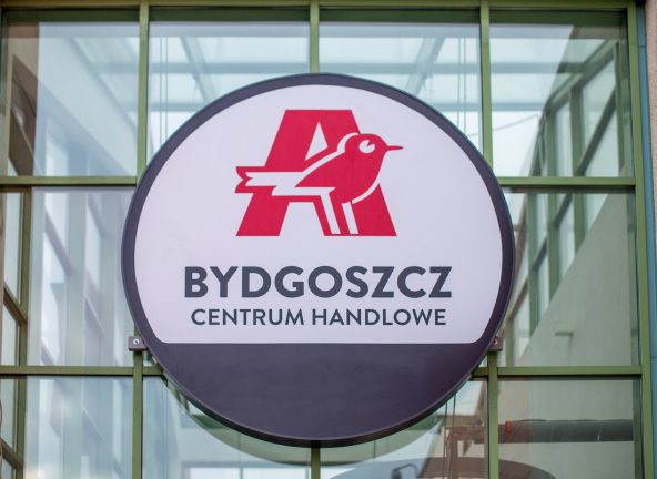 Auchan Bydgoszcz z szybką ładowarką samochodów elektrycznych