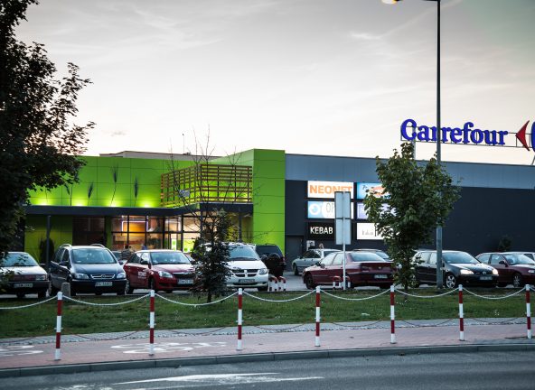 Carrefour zakończył rozbudowę centrum handlowego w Tomaszowie Mazowieckim