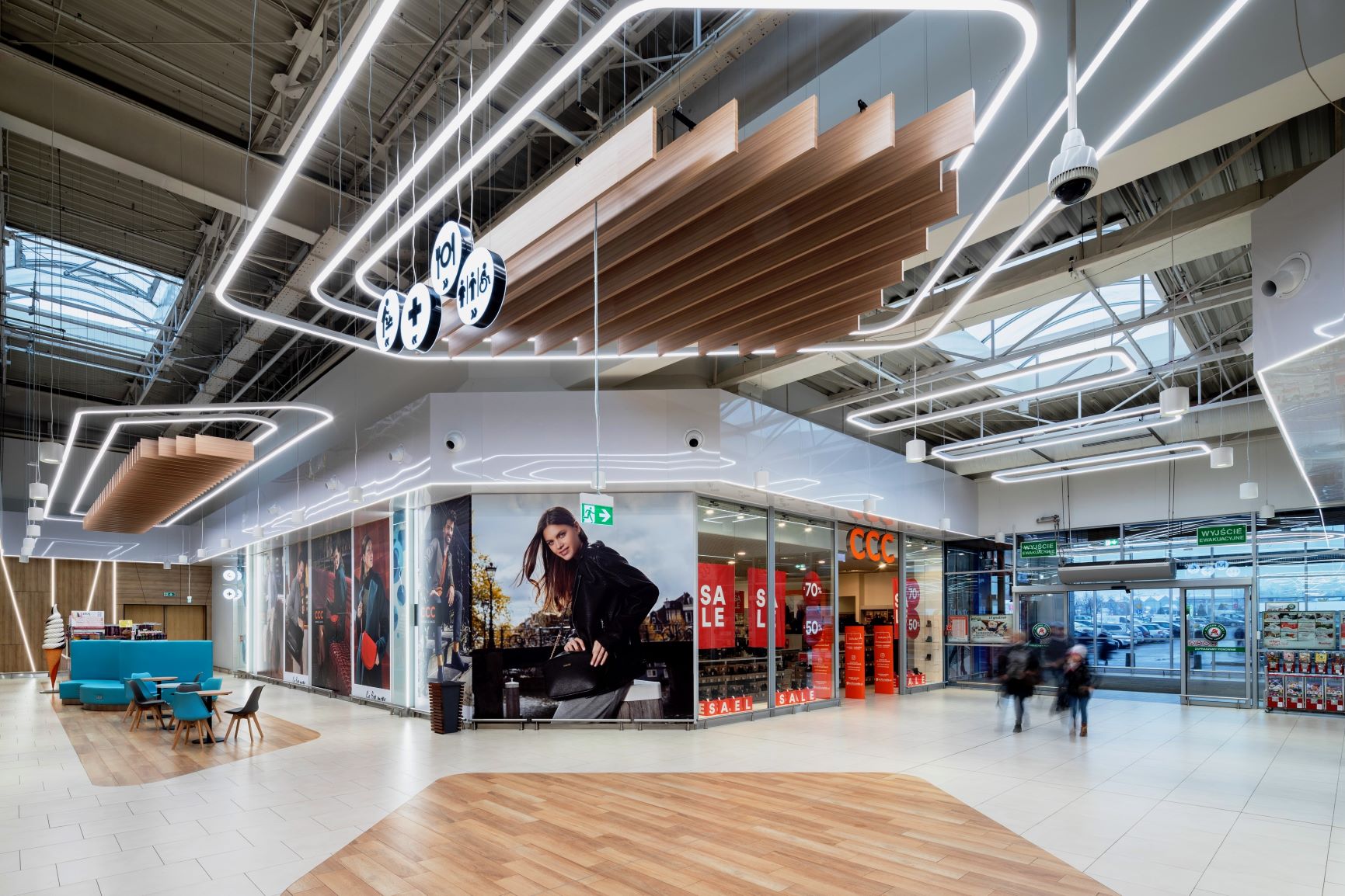 Centrum Handlowe Auchan Żory z nowymi wnętrzami