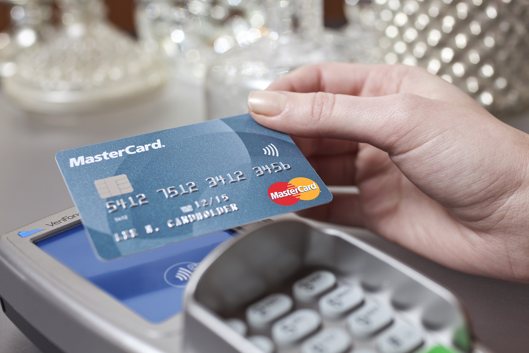 MasterCard: Już ponad połowa płatności kartą w Polsce  to transakcje zbliżeniowe