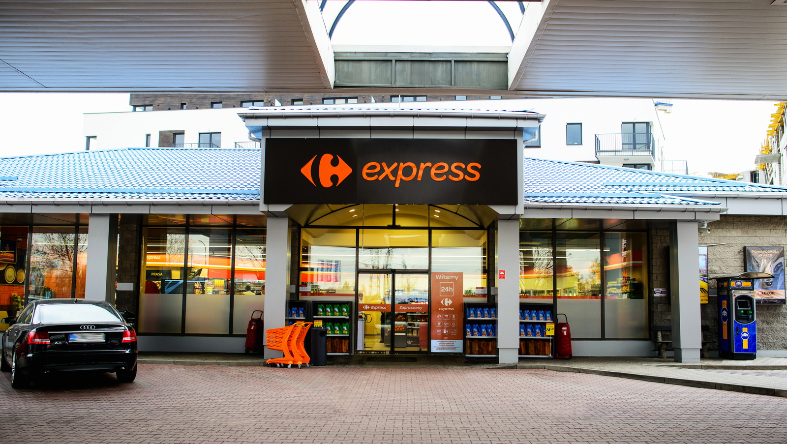 Nowe sklepy Carrefour Express na stacjach LUKOIL