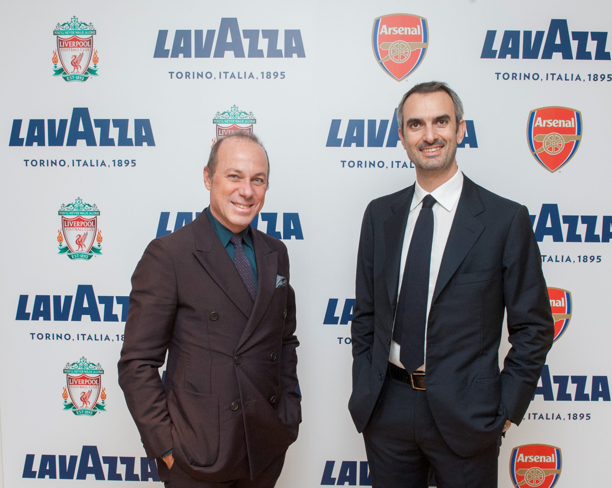 Lavazza oficjalną kawą Arsenalu i Liverpoolu