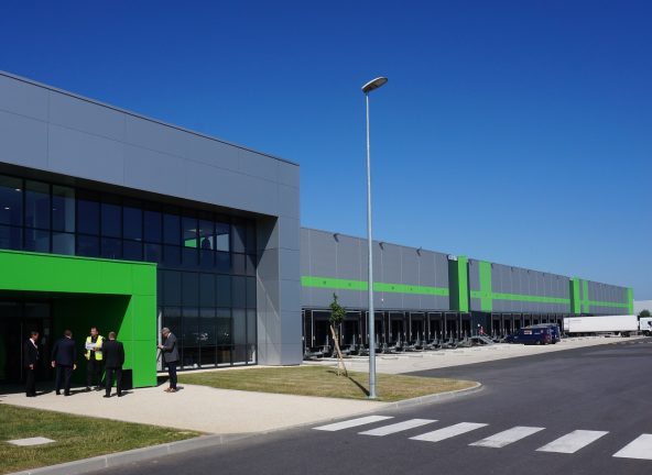 Nowy magazyn Carrefour i ID Logistics we Francji