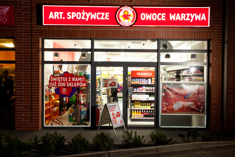 W 24 poznańskich sklepach Małpka Express można kupić bilety MPK