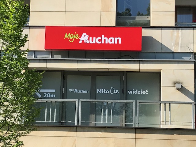 Franczyzowy sklep osiedlowy od Auchan