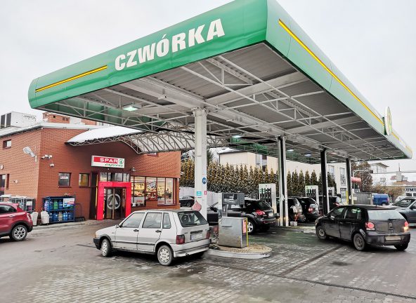SPAR otwiera kolejny sklep na stacji benzynowej