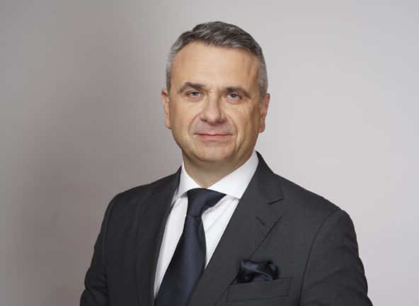 Robert Rękas: rząd pominął pracowników handlu w Narodowym Programie Szczepień