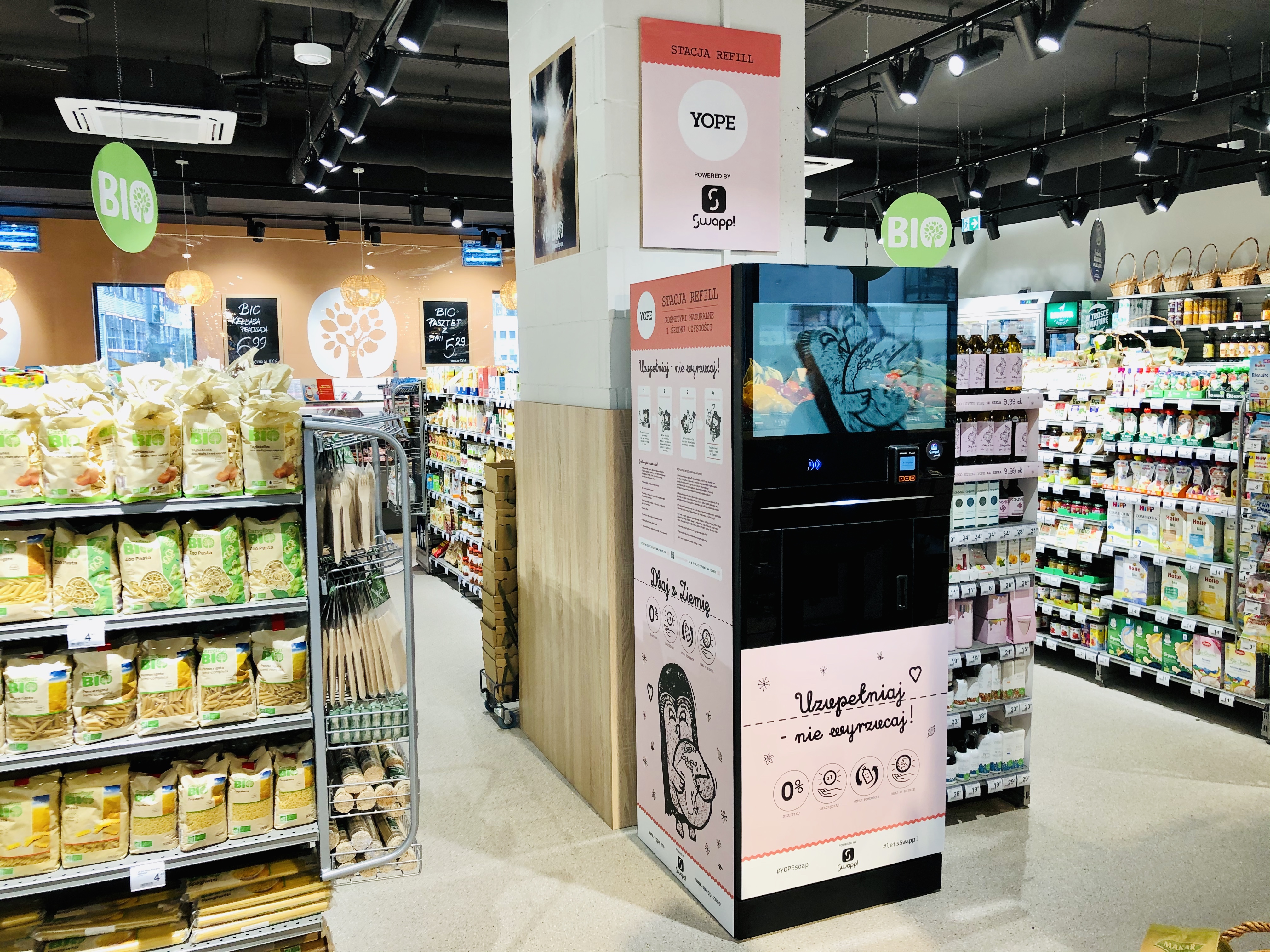 Carrefour uruchamia pierwszą stację refillingową kosmetyków