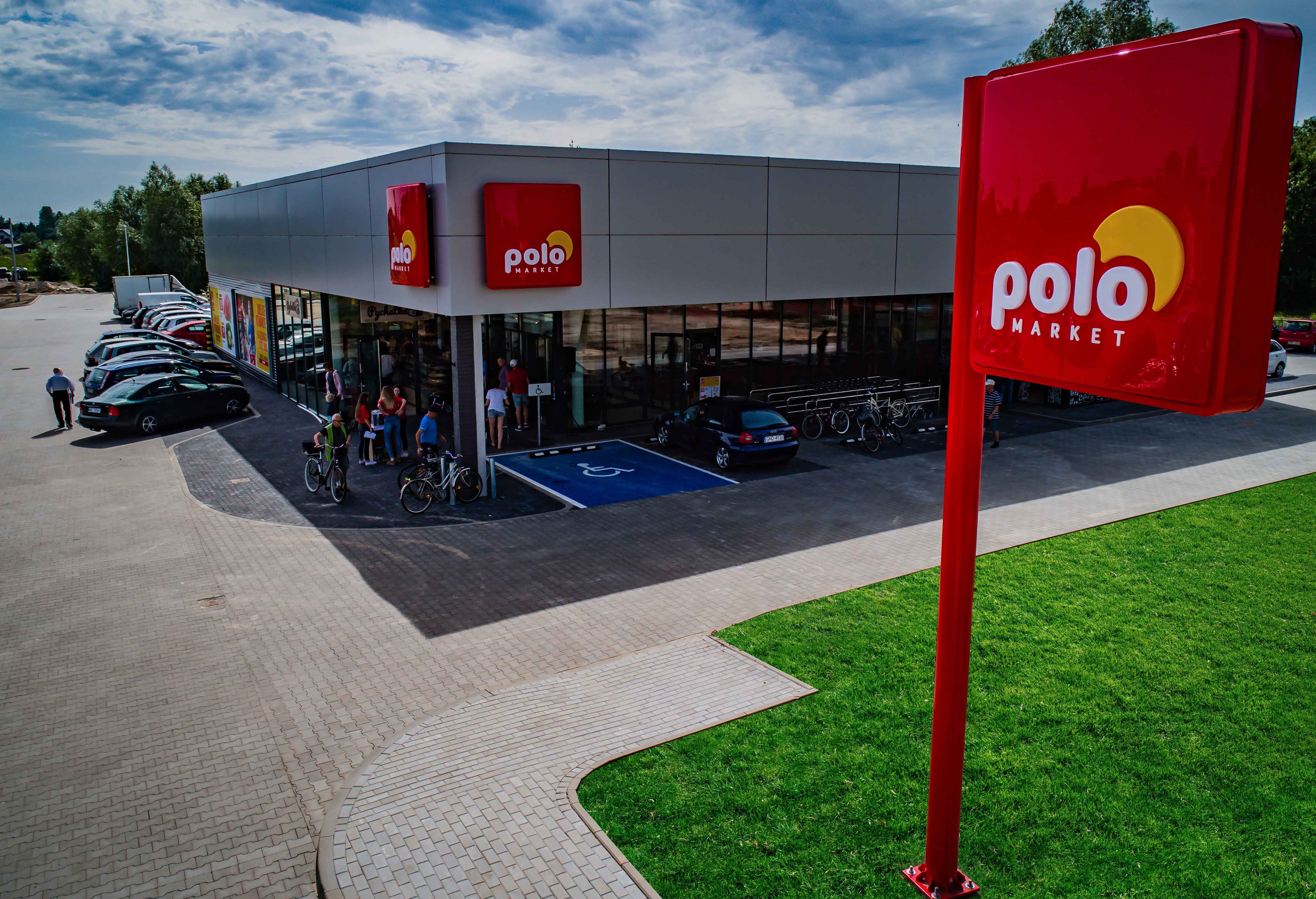 POLOmarket otwiera kolejne zmodernizowane sklepy