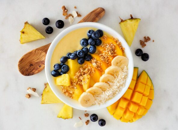To śniadanie jest hitem – czym jest smoothie bowl?