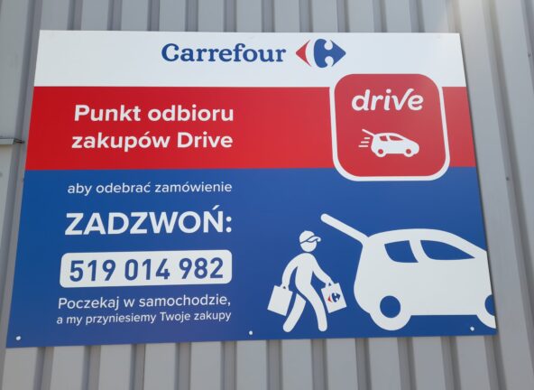 Carrefour rozszerzył usługę Carrefour Drive o ponad 50 punktów odbioru