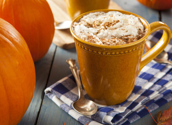 Pumpkin Spice Latte – jesienny napój bogów
