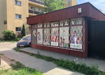 Duże miasta nie rezygnują z tradycyjnego handlu