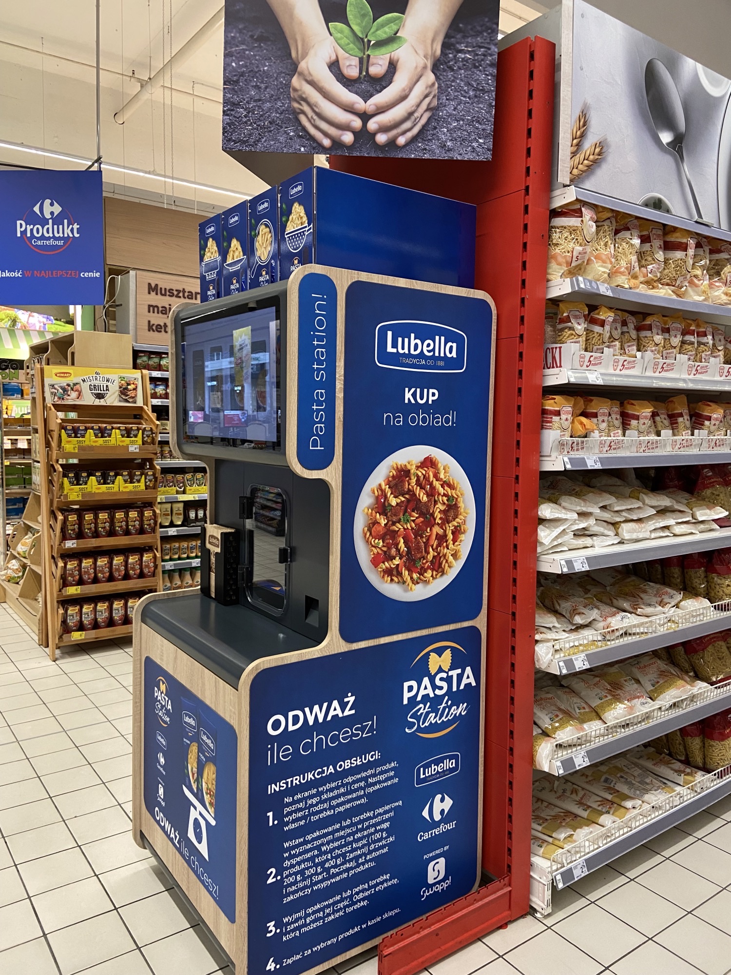 Maspex z siecią Carrefour testuje Pasta Station –  refillomat do napełniania makaronów Lubella
