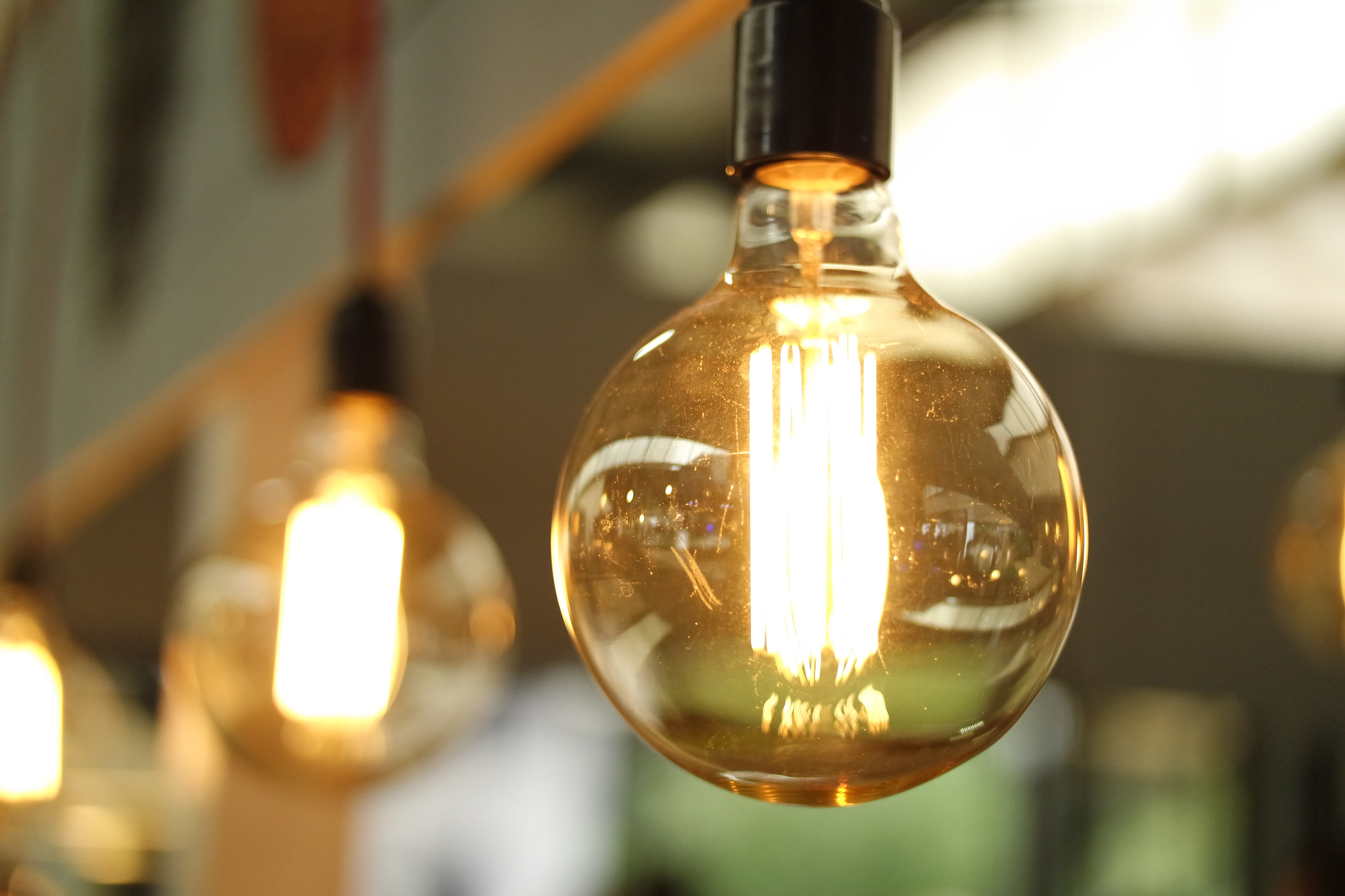 Sklepy ograniczają zużycie energii. Możliwe skrócenie godzin otwarcia