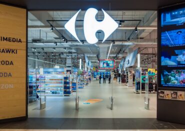 Powstał najnowocześniejszy dwupiętrowy hipermarket w Polsce. Carrefour zakończył remodelling swojego flagowego sklepu