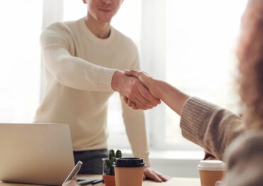 Sektor handlu atrakcyjny dla pracowników