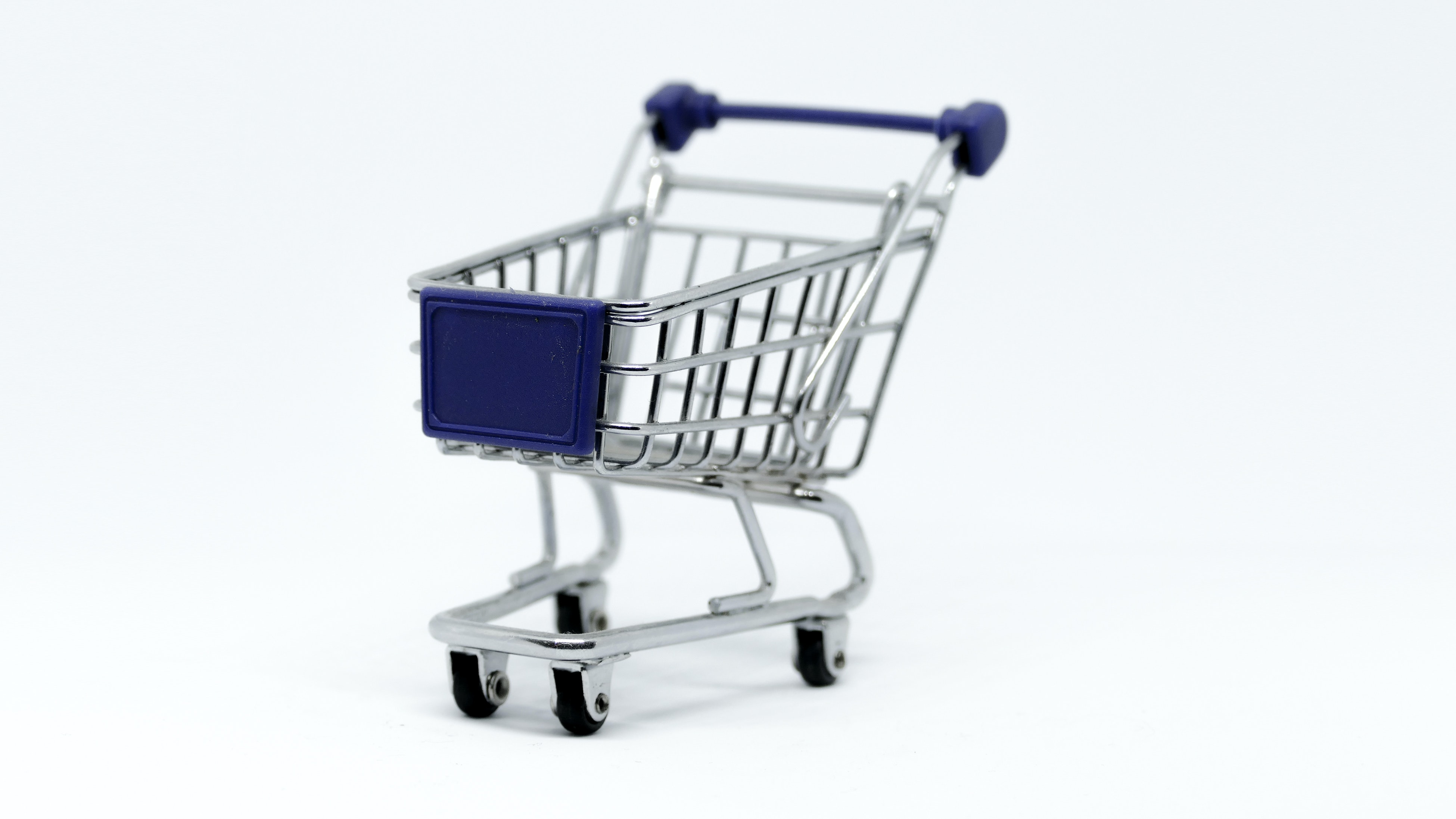 Czy dark store znikną z Polski?