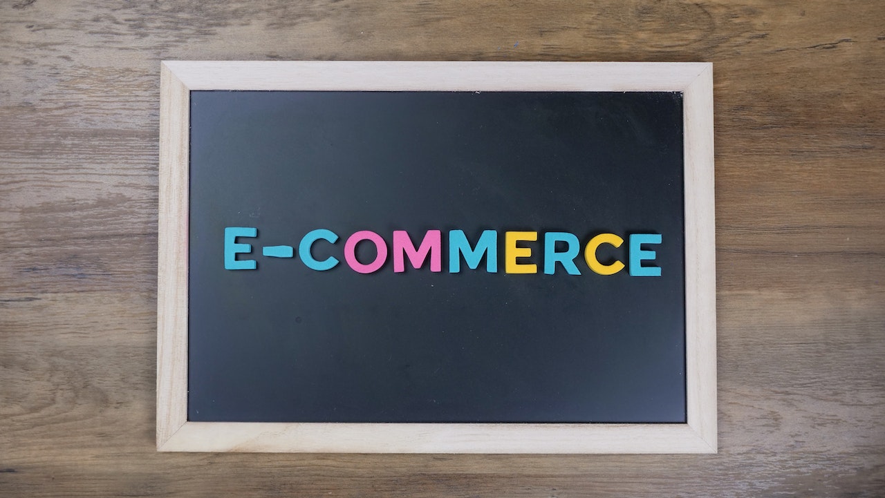Jak wybrać platformę e-commerce dla swojego biznesu?