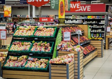 Ceny w sklepach ciągle rosną, ale z nieco mniejszą dynamiką