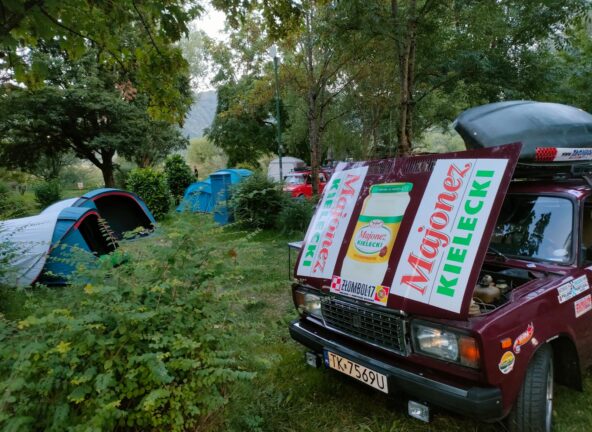 #Jedziemyzpomocą, czyli Majonez Kielecki wspiera Rajd Złombol 2023