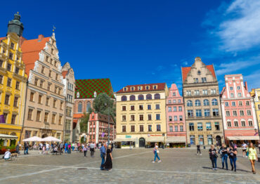 Ciąg dalszy nocnej prohibicji we Wrocławiu. Handlowcy i mieszkańcy są temu przeciwni