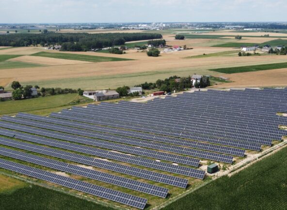 Auchan w Polsce inwestuje w odnawialną energię słoneczną