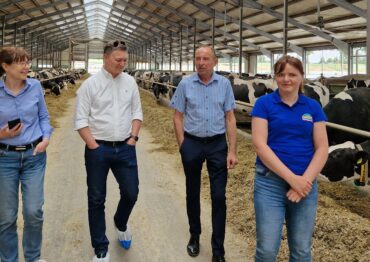 Hochland: Wizyta u rolników i dostawców