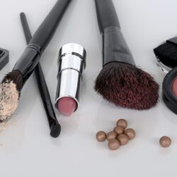 Duża presja regulacyjna stanowi coraz większe obciążenie dla firm kosmetycznych