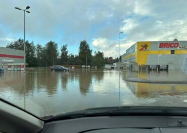 Krytyczna sytuacja powodziowa handlu na południu Polski