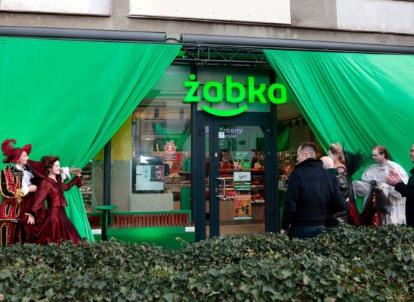 Żabka odsłania kurtynę. 11 000. sklep w Polsce otwarty