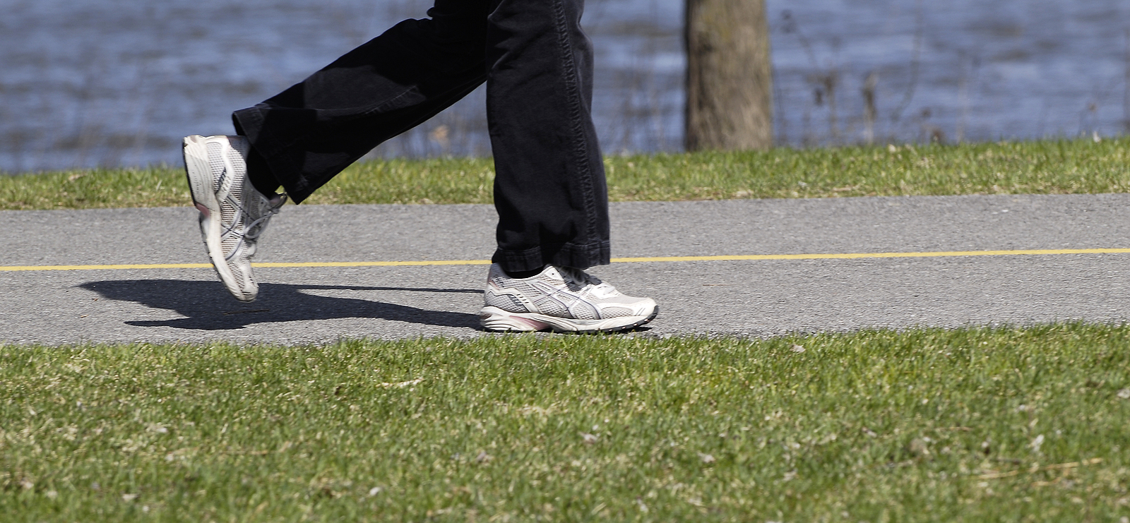 Sportowy weekend z „Poradnikiem Handlowca”: Powietrze pachnące wiosną – poczuj to na spacerze