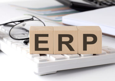 Najlepsi dostawcy systemów ERP – kogo warto wybrać do zarządzania handlem?