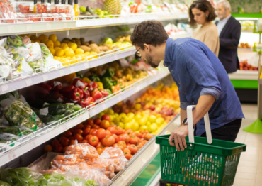 UCE Research: Raport „Dyskonty i hipermarkety w oczach klientów”