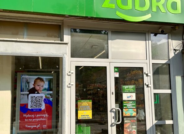 Żabka i Pomagam.pl łączą siły w promowaniu dobroczynności