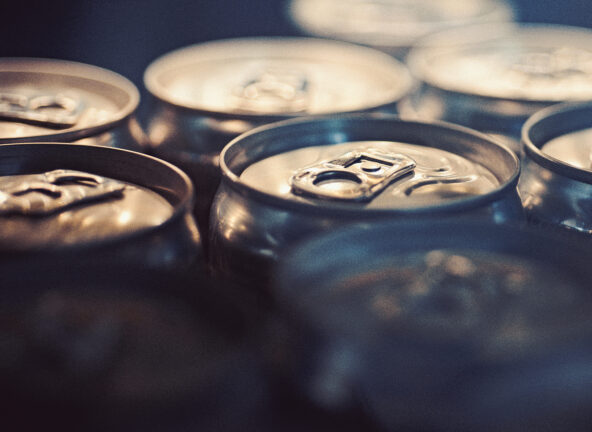 Nowe plany MF: wyższy VAT na napoje bezalkoholowe i energetyzujące