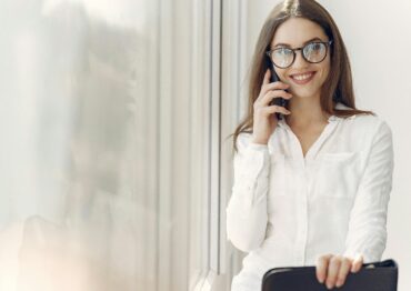 Płynność finansowa MŚP pod kontrolą – dlaczego faktoring to krok w stronę nowoczesnego biznesu?