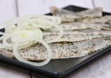 Śledź jest najchętniej wybieraną rybą przez Polaków