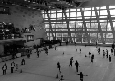 Sportowy weekend z Poradnikiem Handlowca: Czas na łyżwy i lodowiska