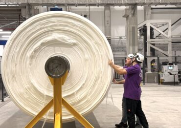 Nowa maszyna papiernicza – Velvet CARE zwiększa moce wytwórcze o 40 %