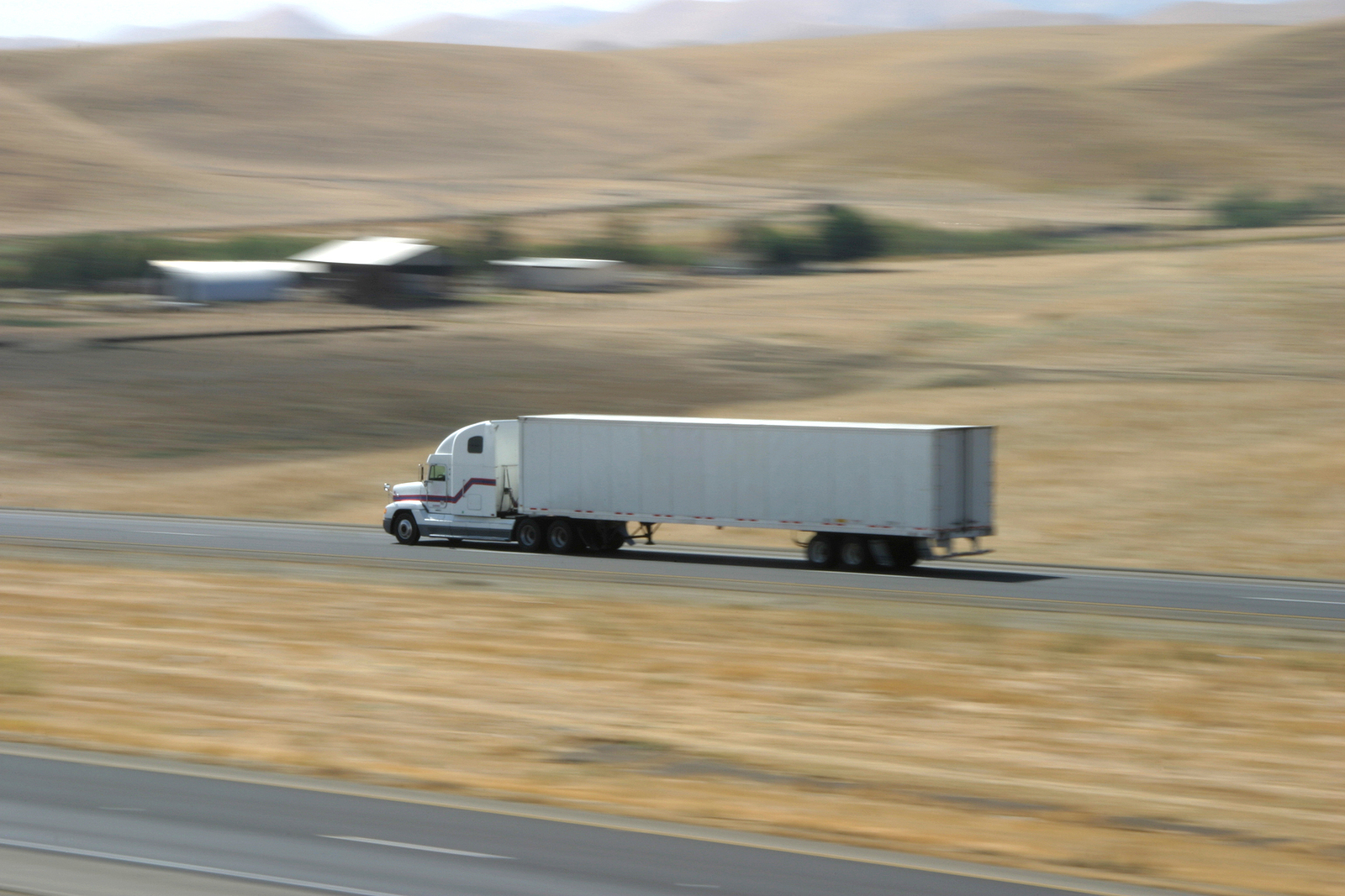 MS: Bezpieczniej na drogach: nowe przepisy wejdą w życie
