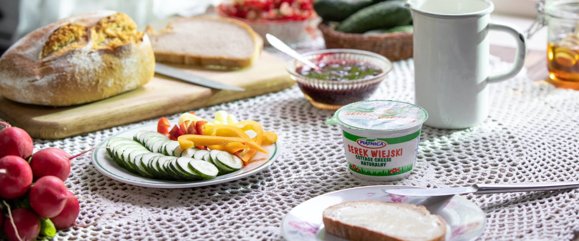 Dzień Serka Wiejskiego – nietypowe święto na koniec roku