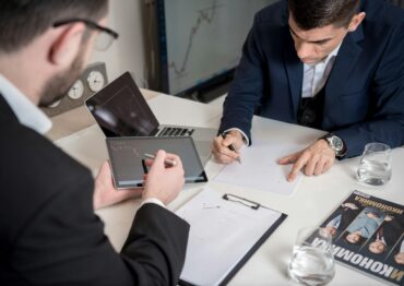 Polski biznes na rozdrożu: między spokojem rynku a presją globalnych napięć i polityki RPP