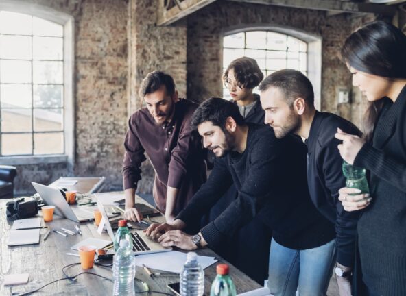 Zakładanie firmy krok po kroku – dlaczego wsparcie biura rachunkowego jest kluczowe?