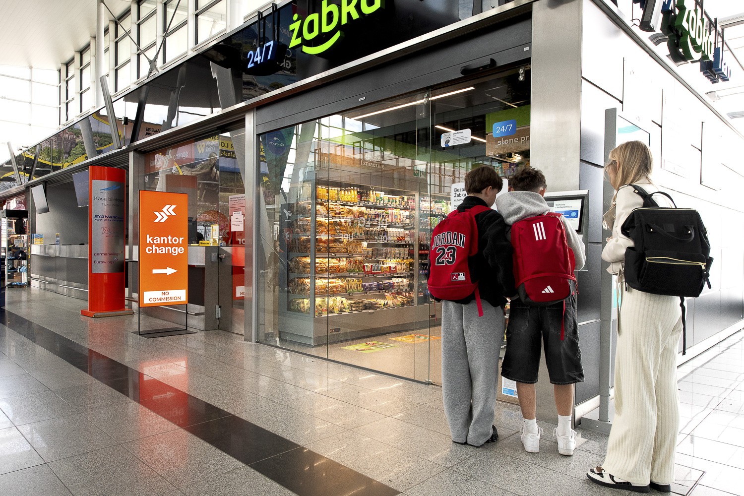 Pierwsza Żabka na lotnisku. Nano ruszyło we Wrocławiu